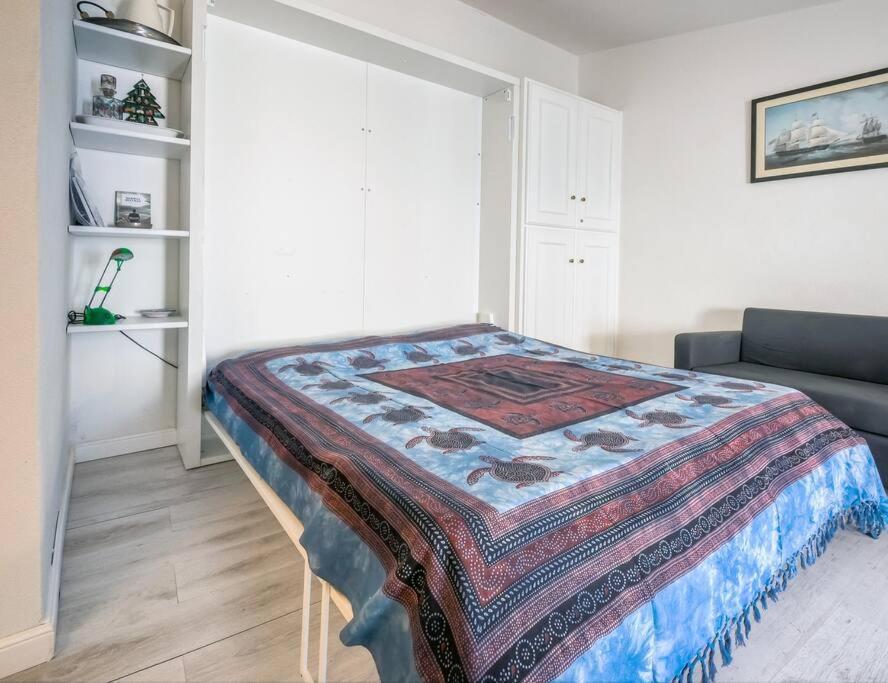 Lovely Studio In The Heart Of Альгеро Экстерьер фото