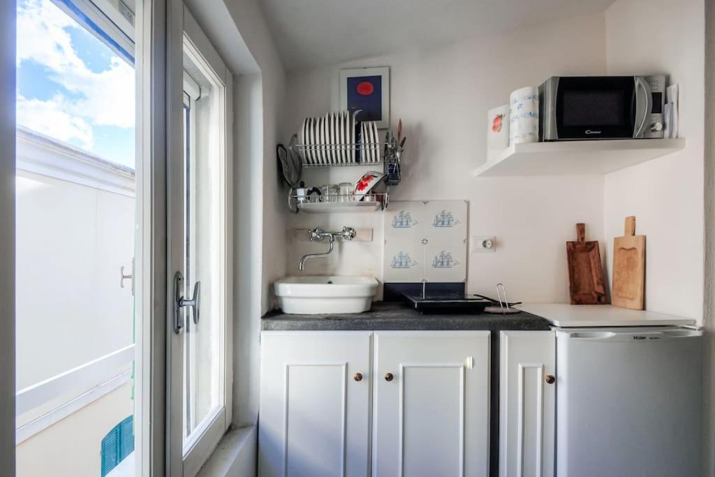 Lovely Studio In The Heart Of Альгеро Экстерьер фото